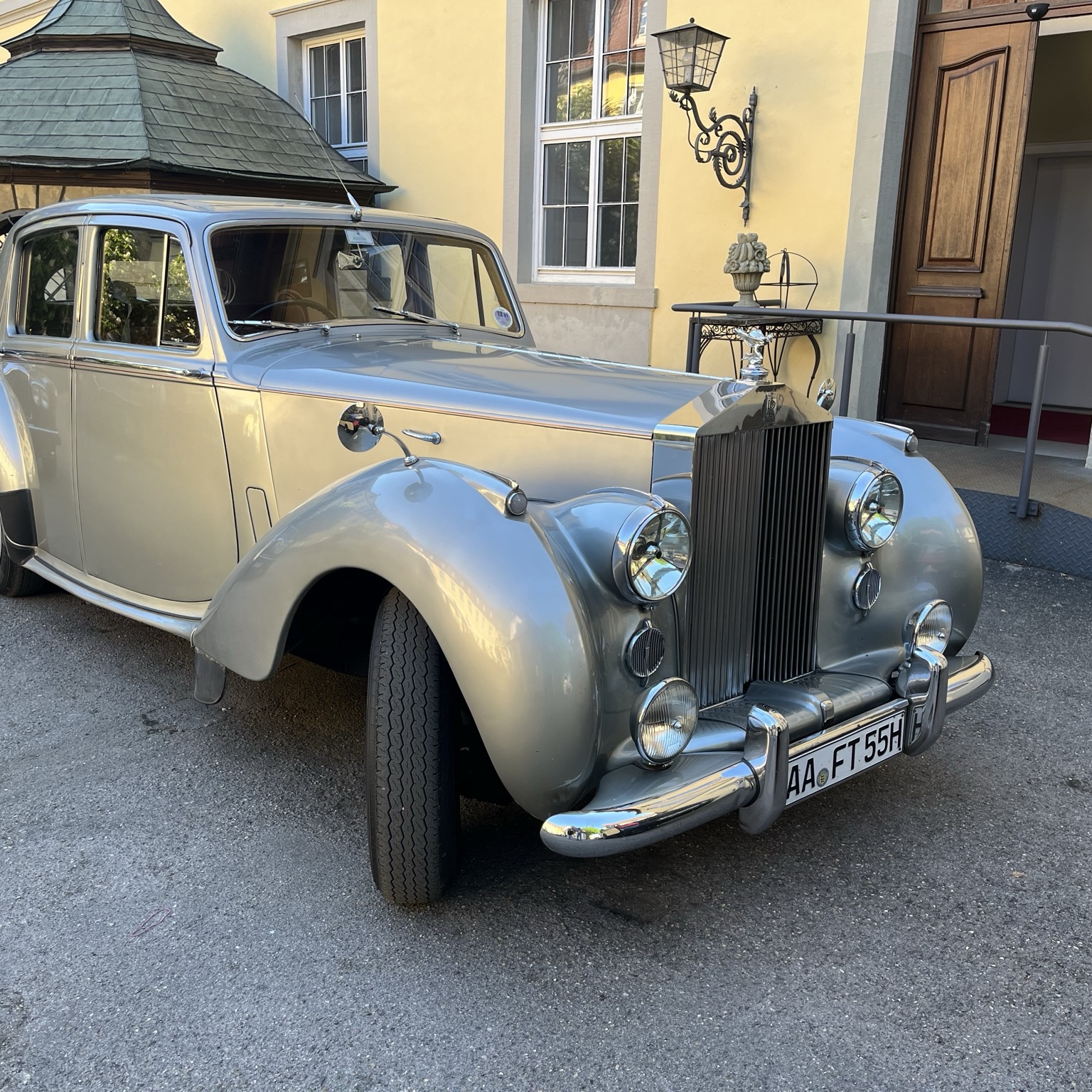 Rolls-Royce Dawn Silver Bullet Collection
