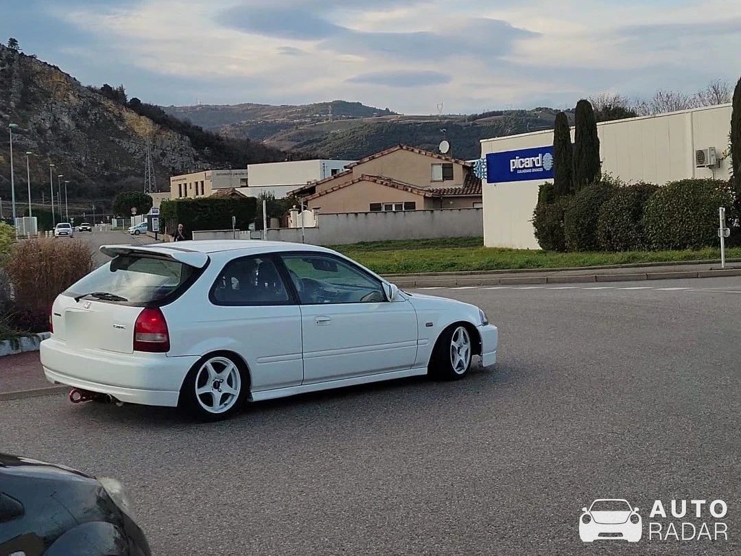 Honda Civic EG6 spotted in Valence, France