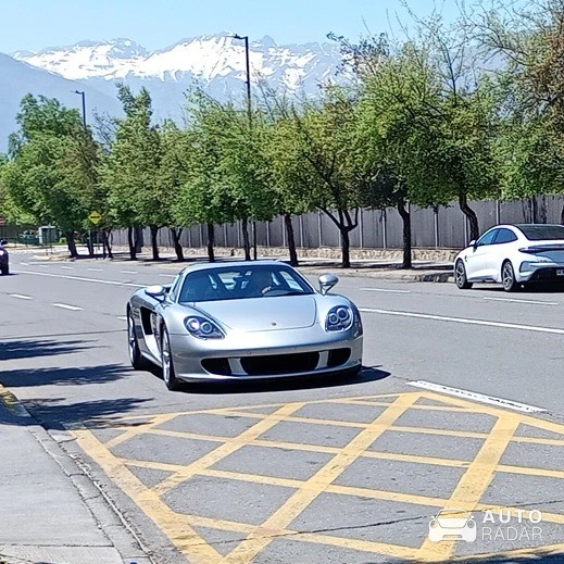 Porsche Carrera GT spotted in Lo Barnechea, Chile