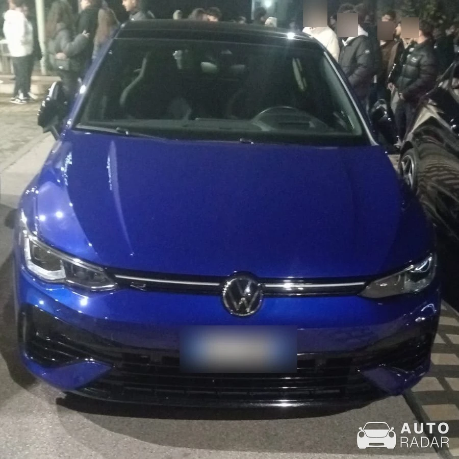 Volkswagen Golf 8 R spotted in Noicàttaro, Italy