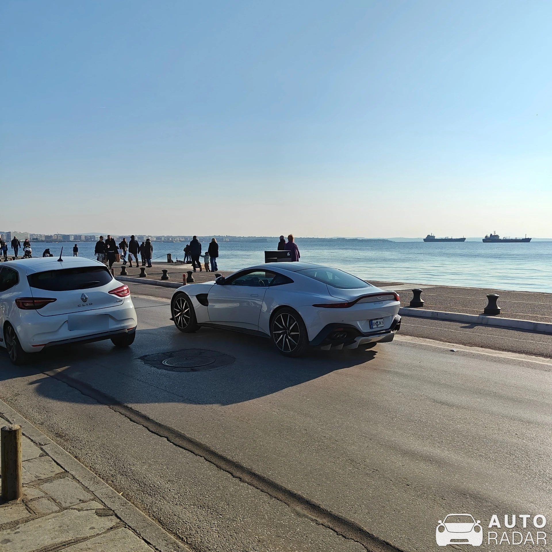 Aston Martin V8 Vantage S spotted in Θεσσαλονίκη, Ελλάδα