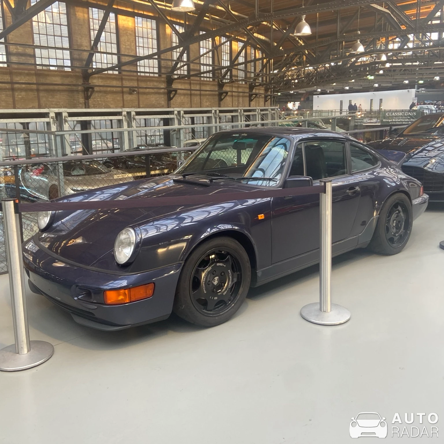 Porsche 964 Carrera RS spotted in Düsseldorf, Deutschland