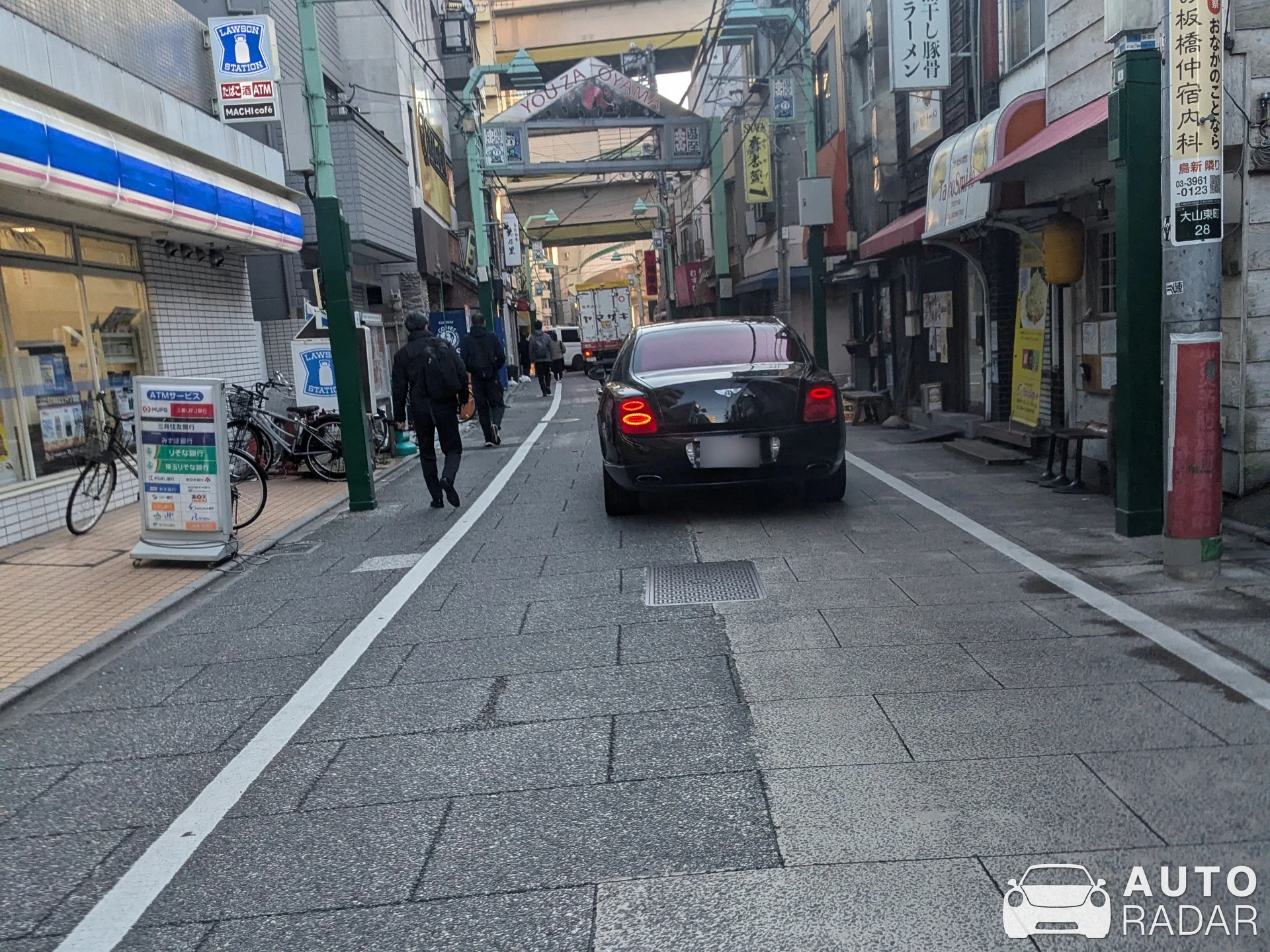 Bentley Flying Spur W12 2020 spotted in 板橋区
