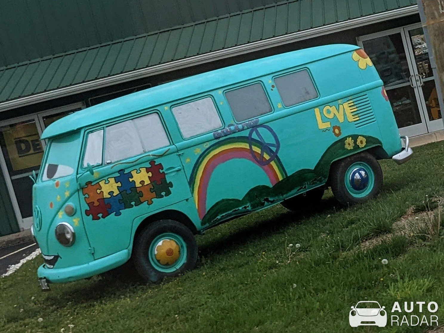 Volkswagen T1 Samba Bus spotted