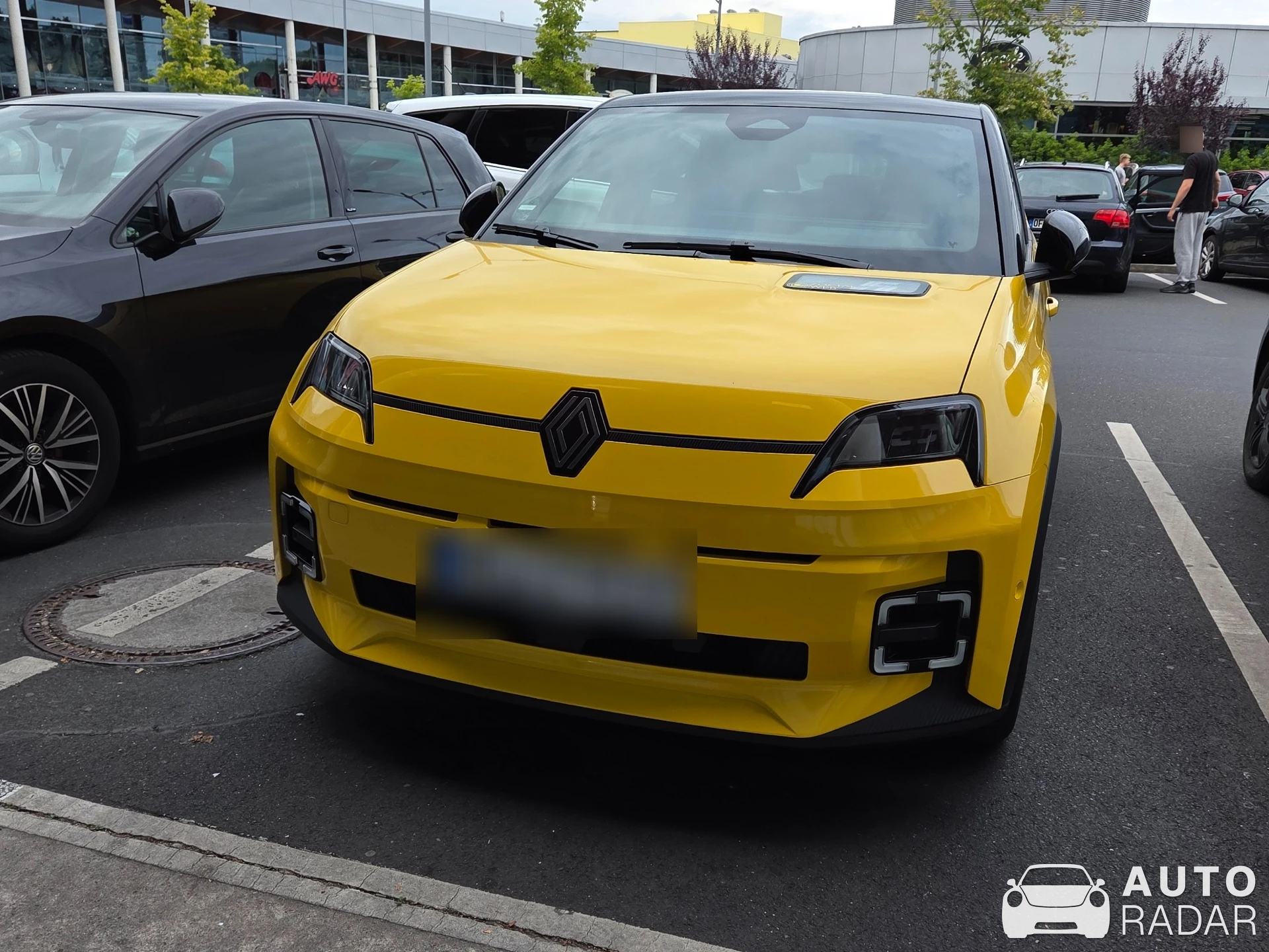 Renault 5 E-Tech spotted in Hanau