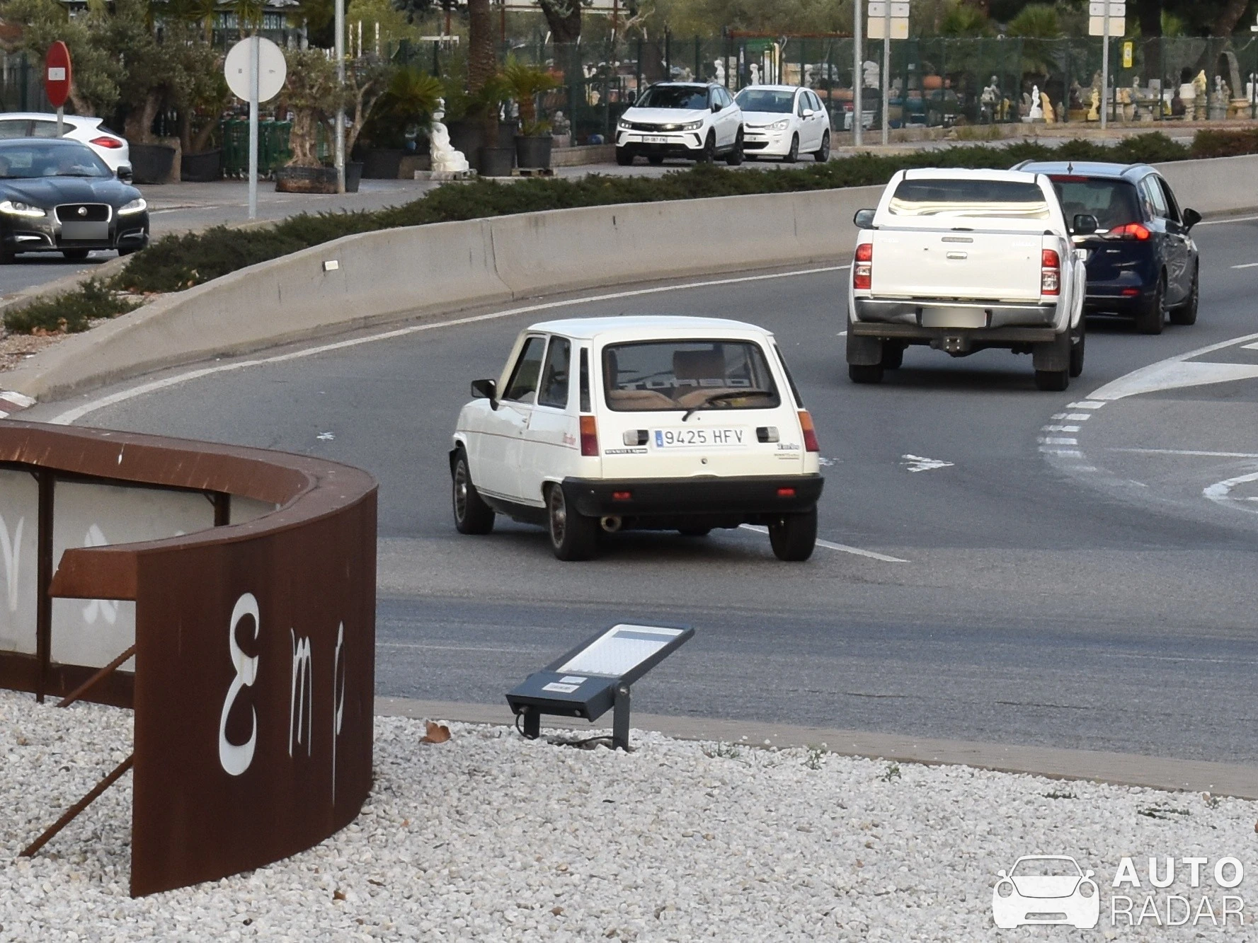 Renault 5 Alpine Turbo spotted in Sant Pere Pescador