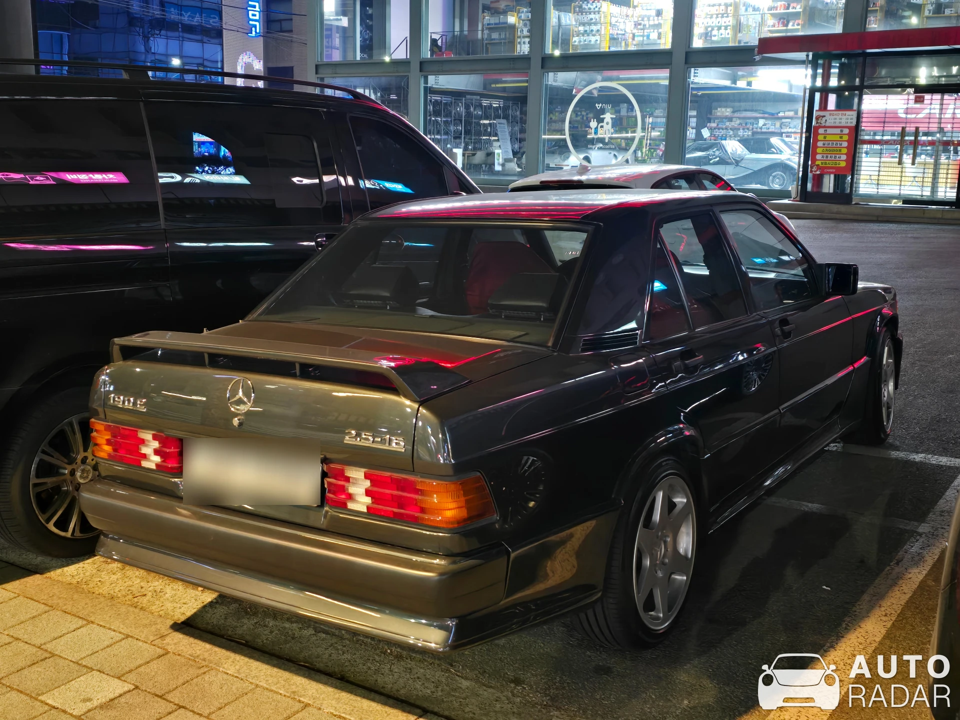 Mercedes-Benz 190 E 2.5-16v EVO I spotted in Seoul