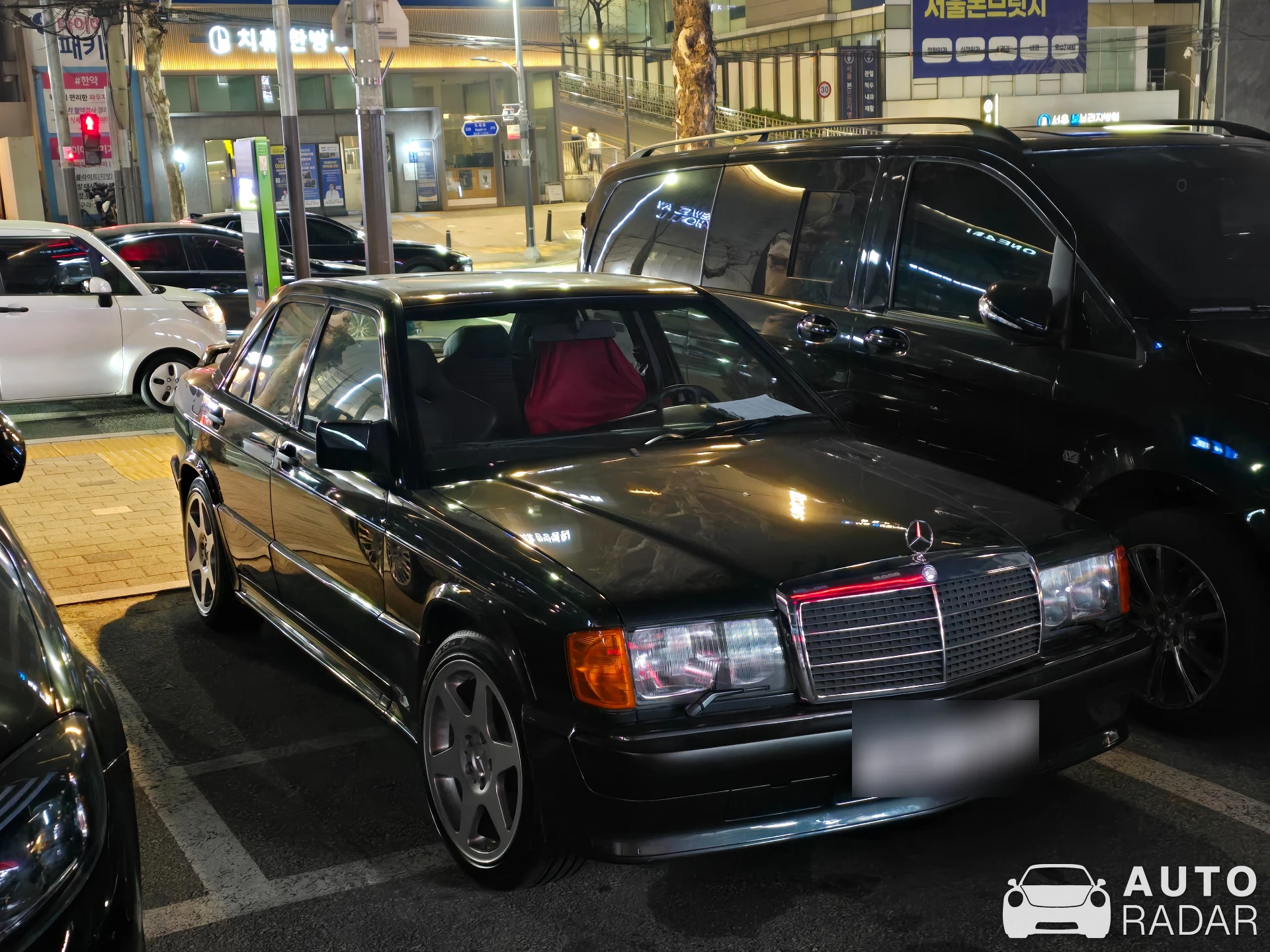 Mercedes-Benz 190 E 2.5-16v EVO I spotted in Seoul, South Korea