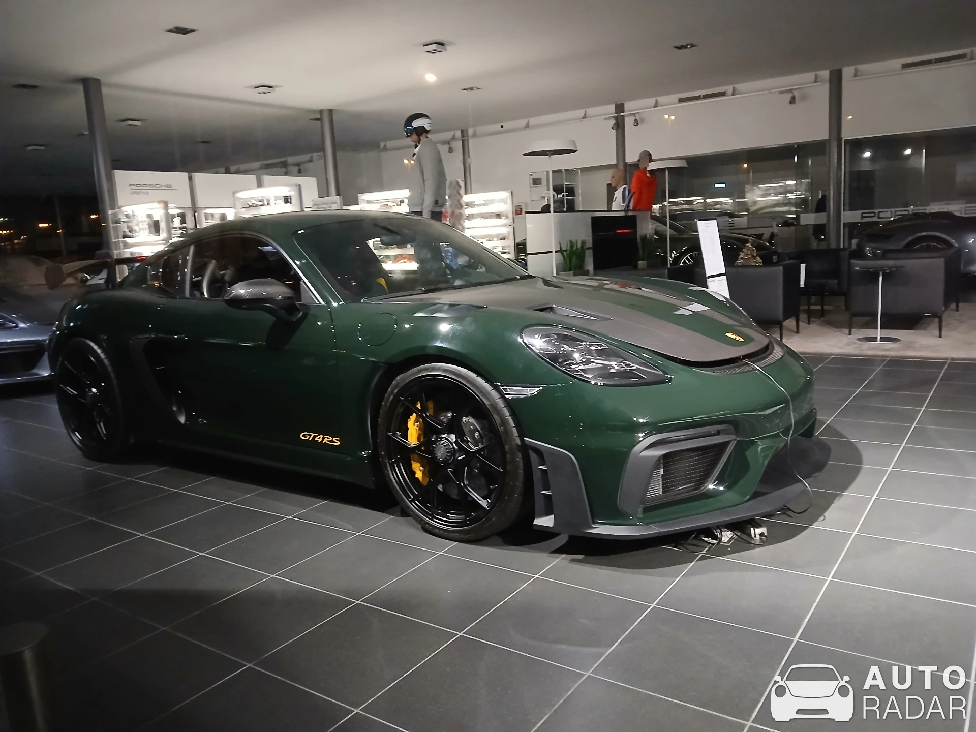Porsche 718 Cayman GT4 RS spotted in Heteren, Netherlands