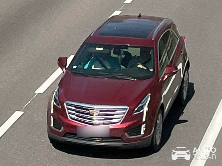 Cadillac XT5 spotted in Dommartin-lès-Toul