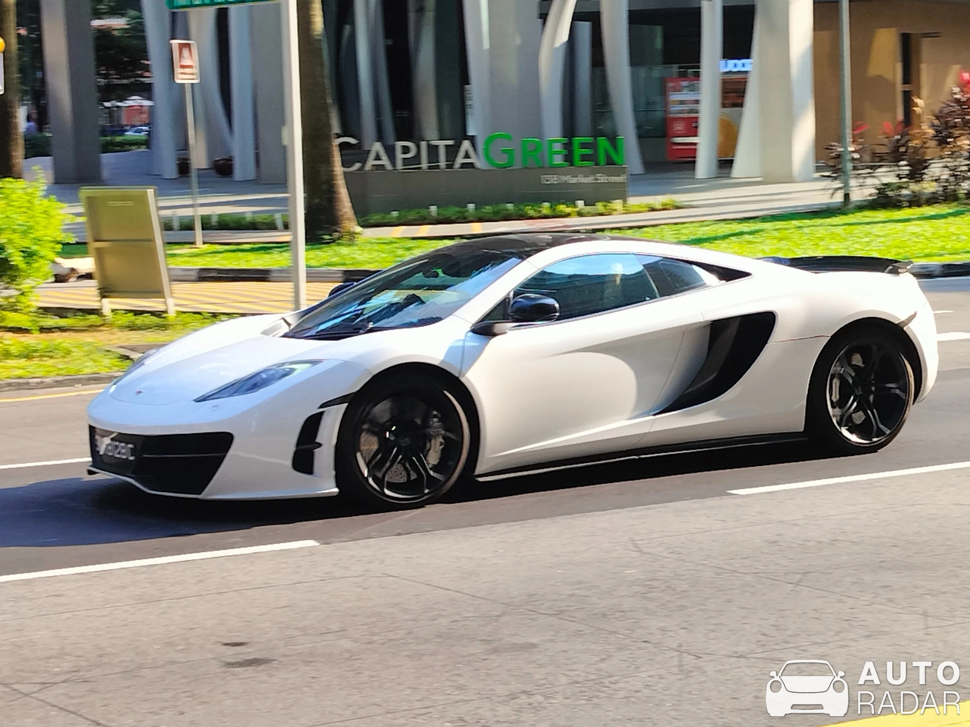McLaren 12C spotted in Singapore, Singapore