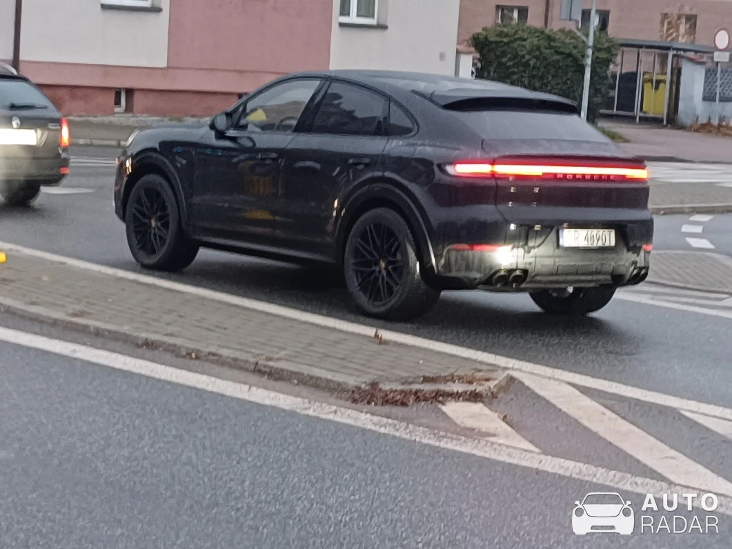 Porsche Cayenne S spotted in Rybnik, Polska