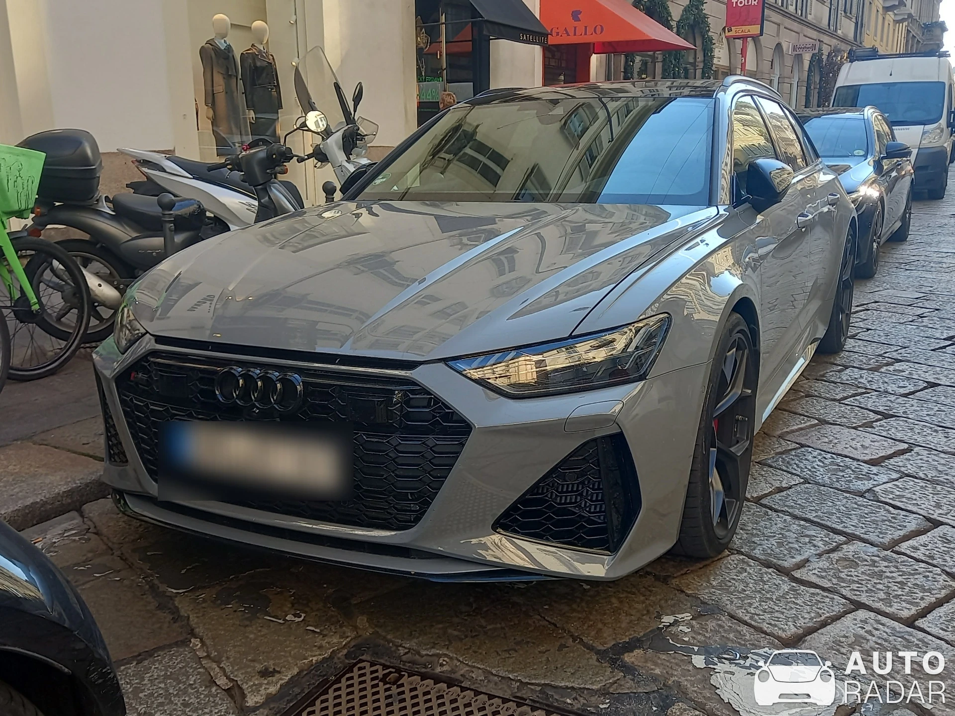 Audi RS6 Avant C8 spotted in Milan, Italy