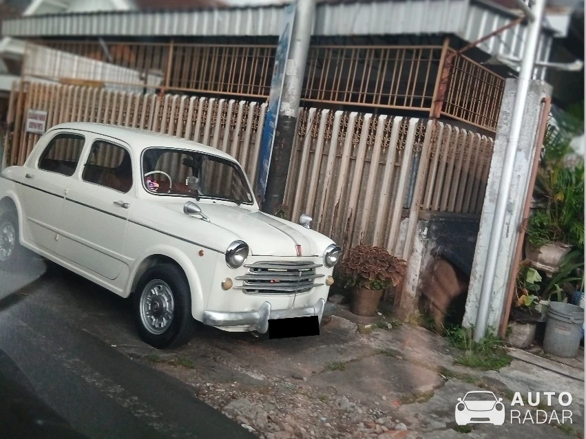 Fiat 1500 spotted in Malang