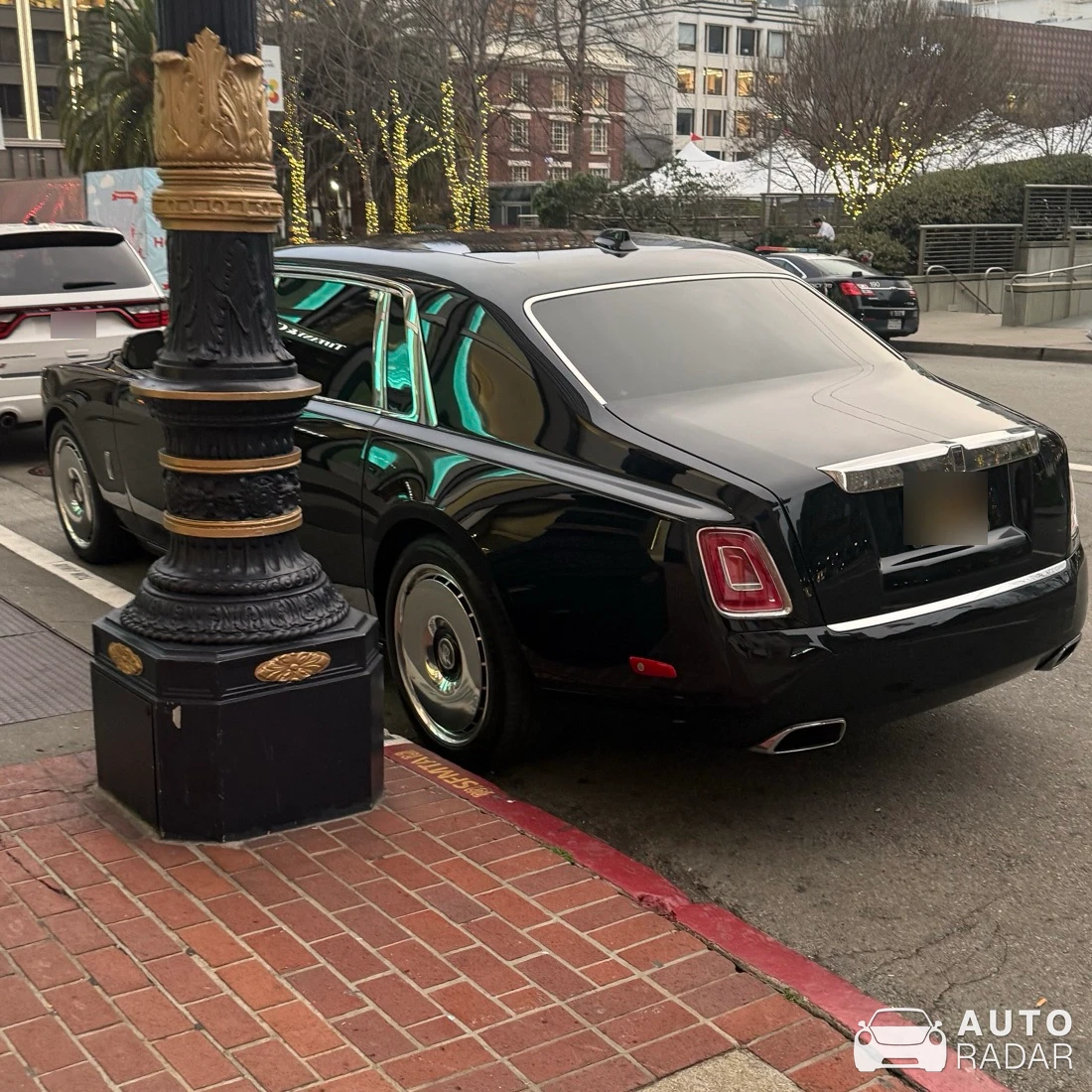 Rolls-Royce Phantom VIII spotted in San Francisco, United States