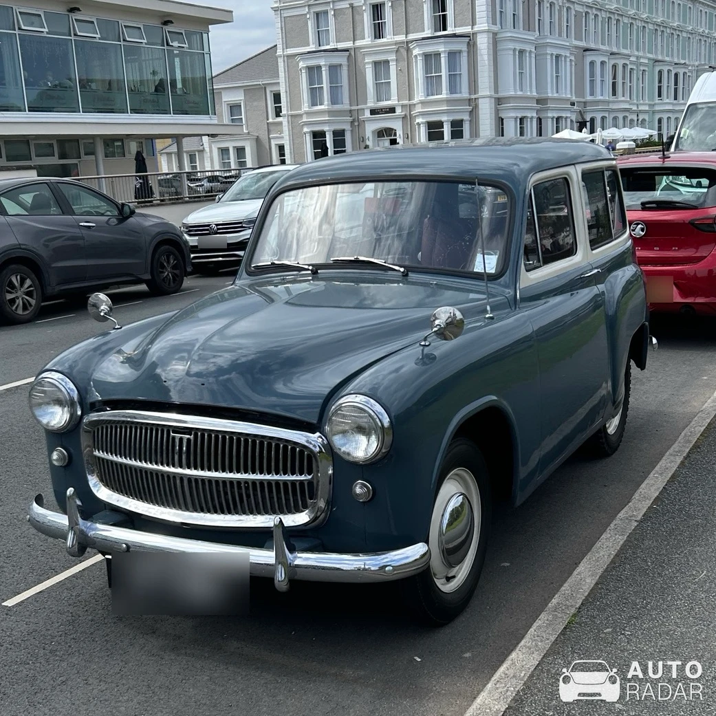 Fiat 1100 spotted in Llandudno