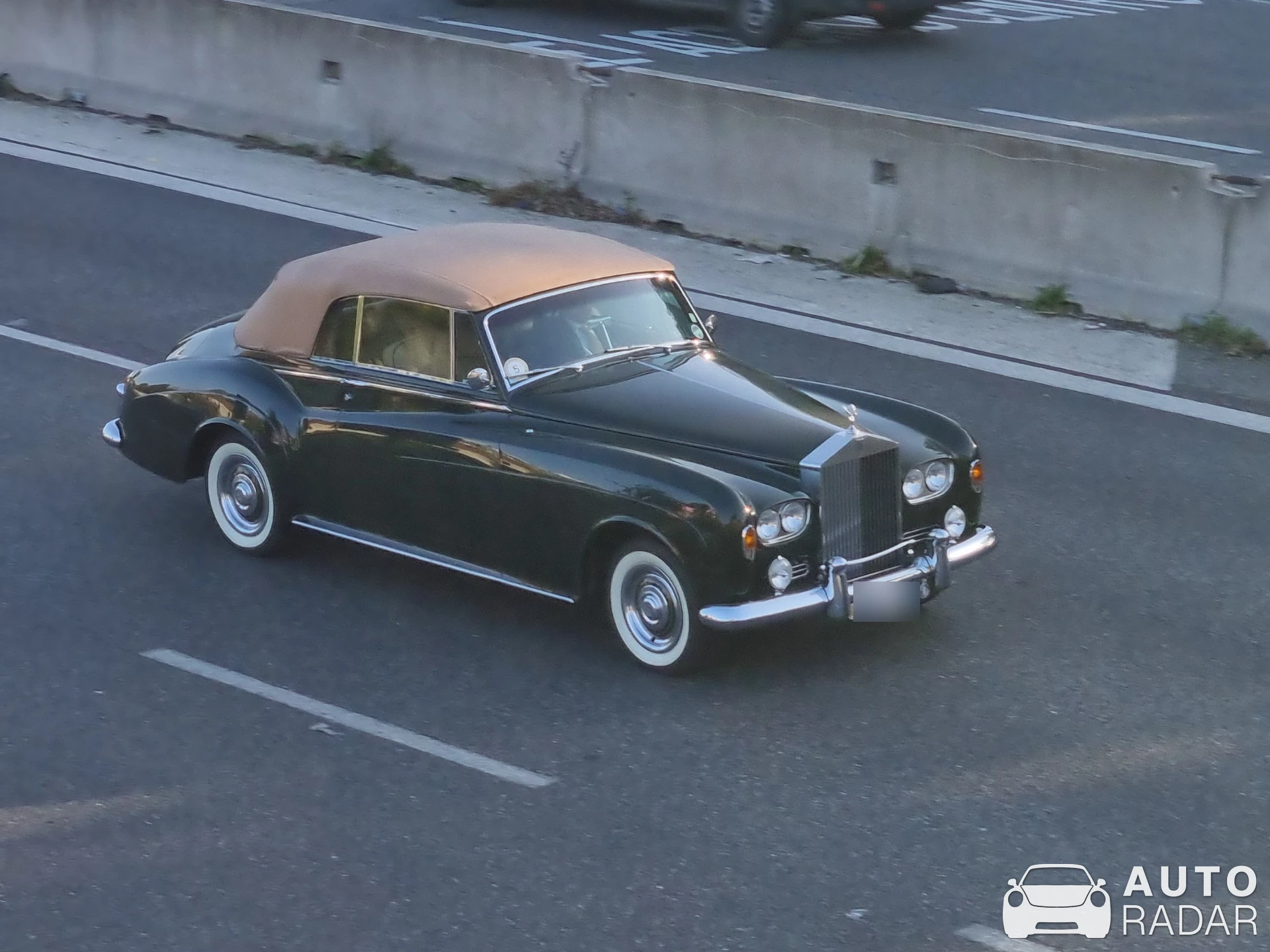 Rolls-Royce Silver Cloud spotted in Milan, Italy
