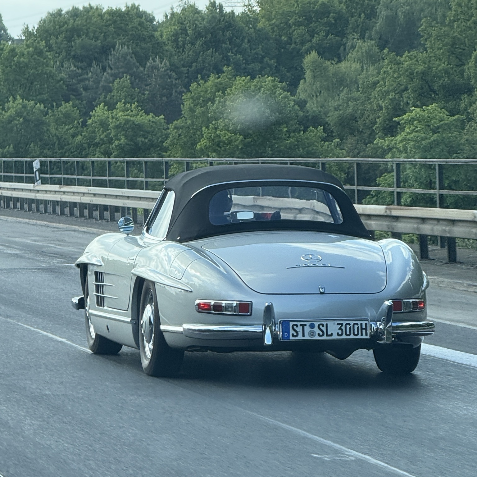 Mercedes-Benz 300SL Roadster