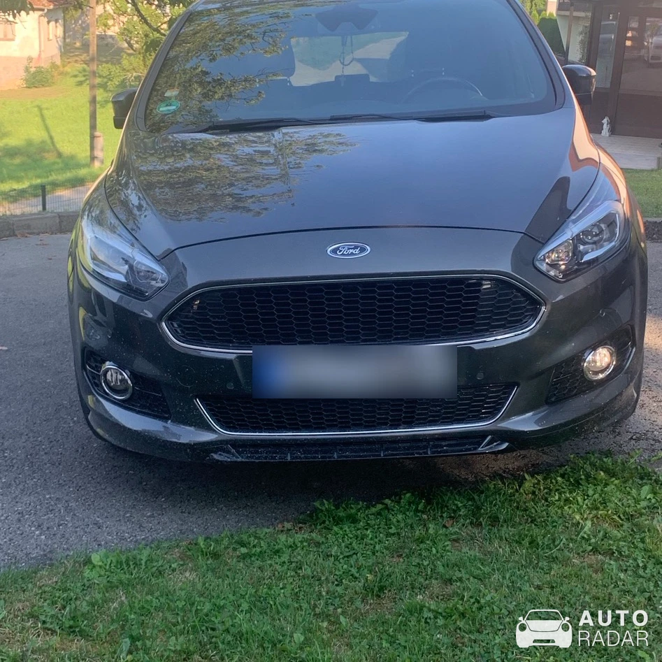 Ford C-max spotted in Mratinići