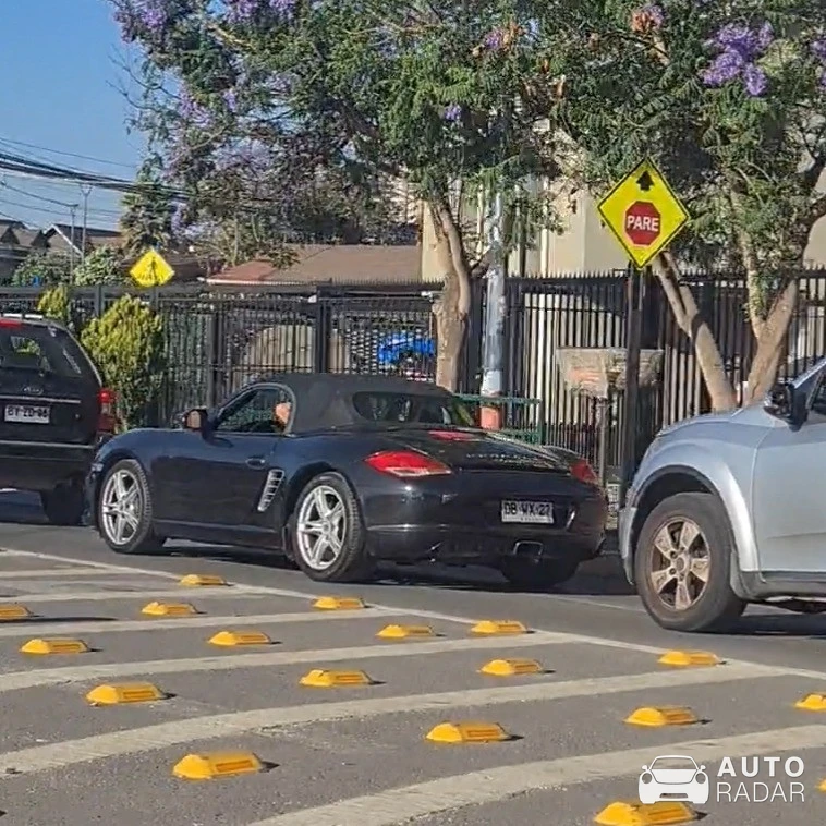 Porsche 986 Boxster spotted in Maipú, Chile
