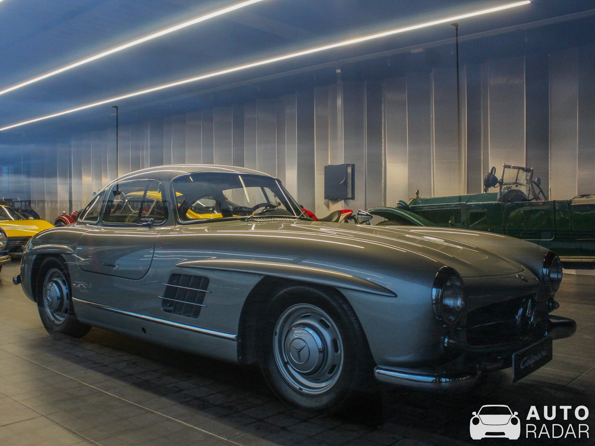 Mercedes-Benz 300SL Gullwing spotted in Chiaviche, Italy