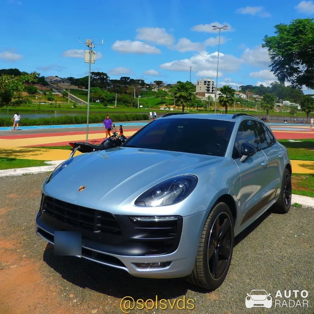 Porsche Macan spotted in Oficinas, Brazil