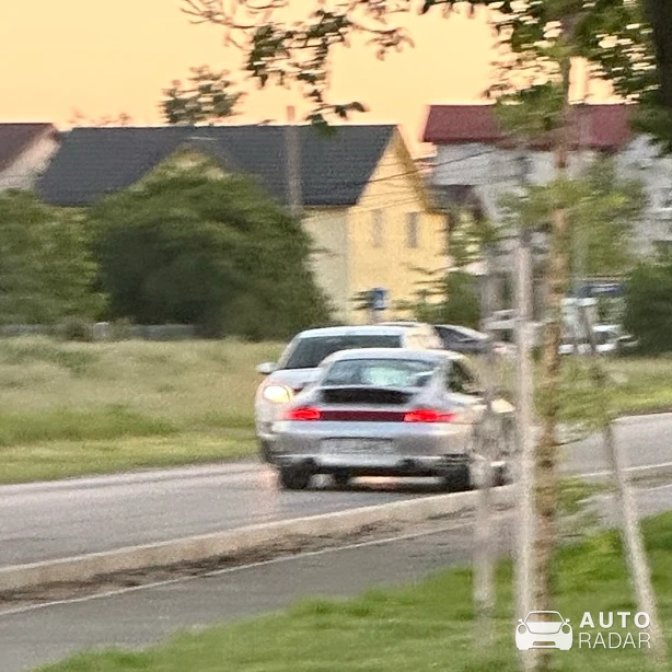 Porsche 991 Carrera 4S MkI spotted in Bragadiru