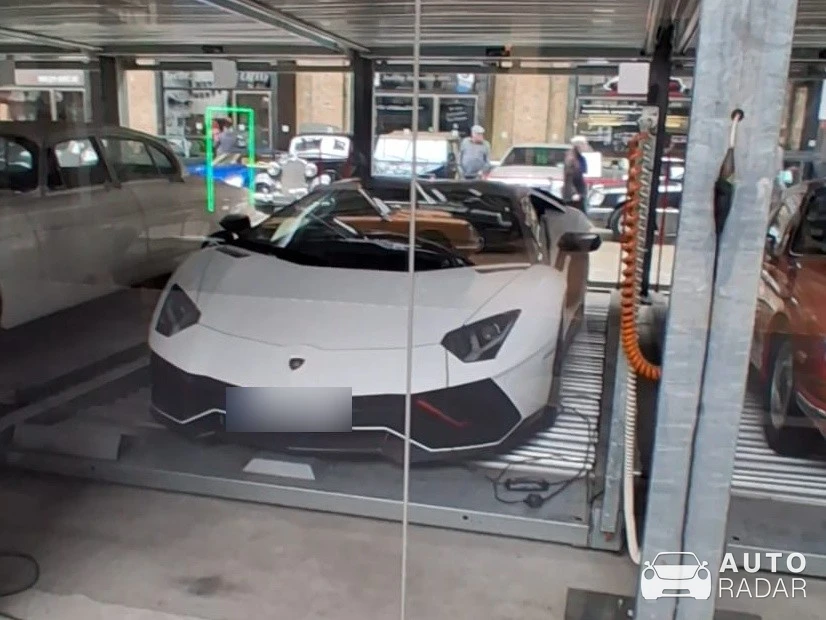 Lamborghini Aventador LP720-4 Roadster 50° Anniversario spotted in Berlin