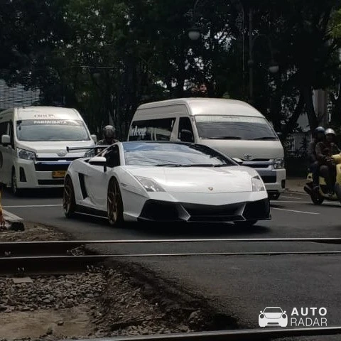 Lamborghini Gallardo LP570-4 Superleggera spotted in Kota Bandung, Indonesia