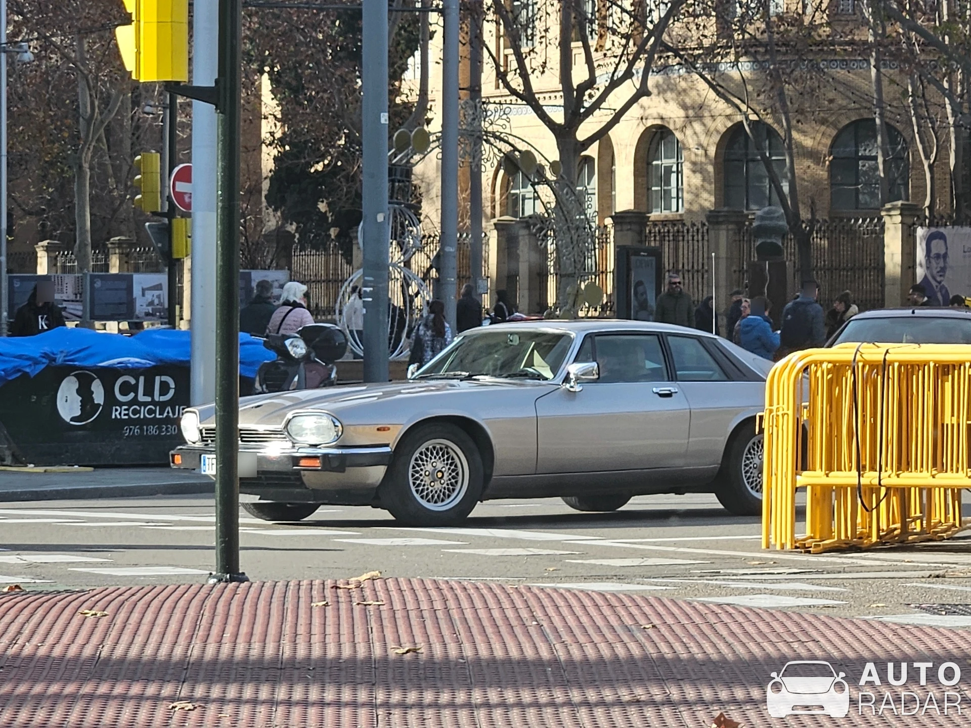 Jaguar XJS spotted in Zaragoza, España
