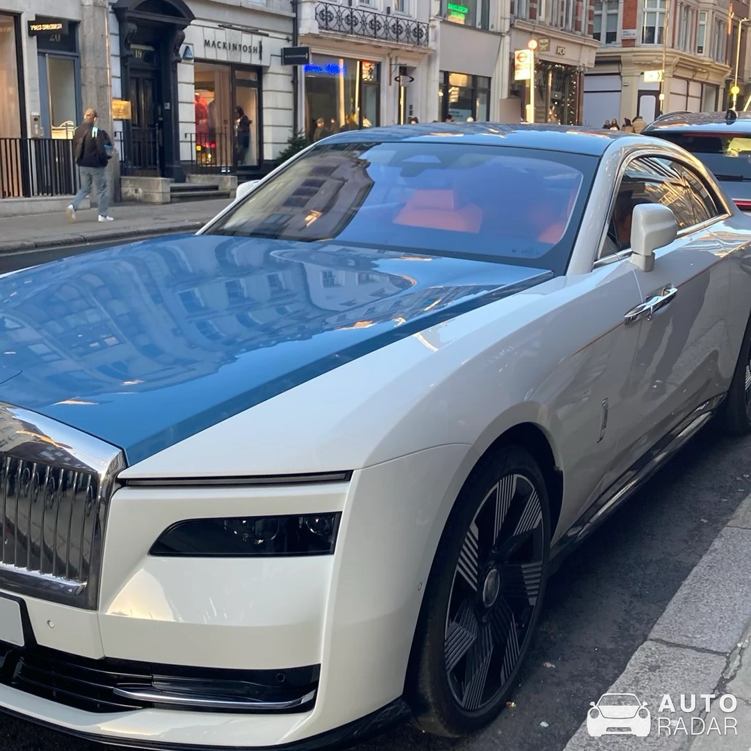 Rolls-Royce Spectre spotted in Greater London, United Kingdom