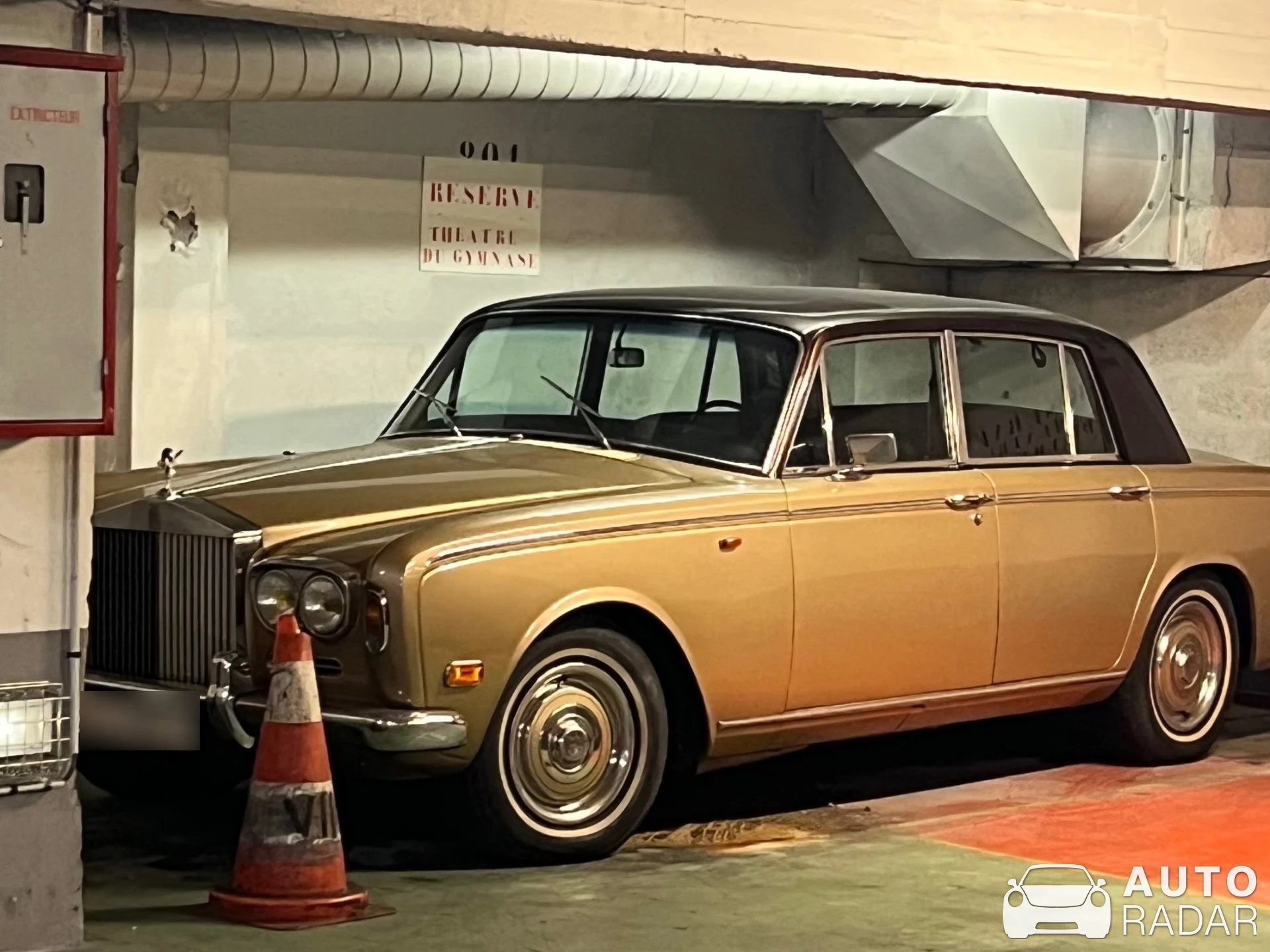 Rolls-Royce Corniche spotted in Paris, France