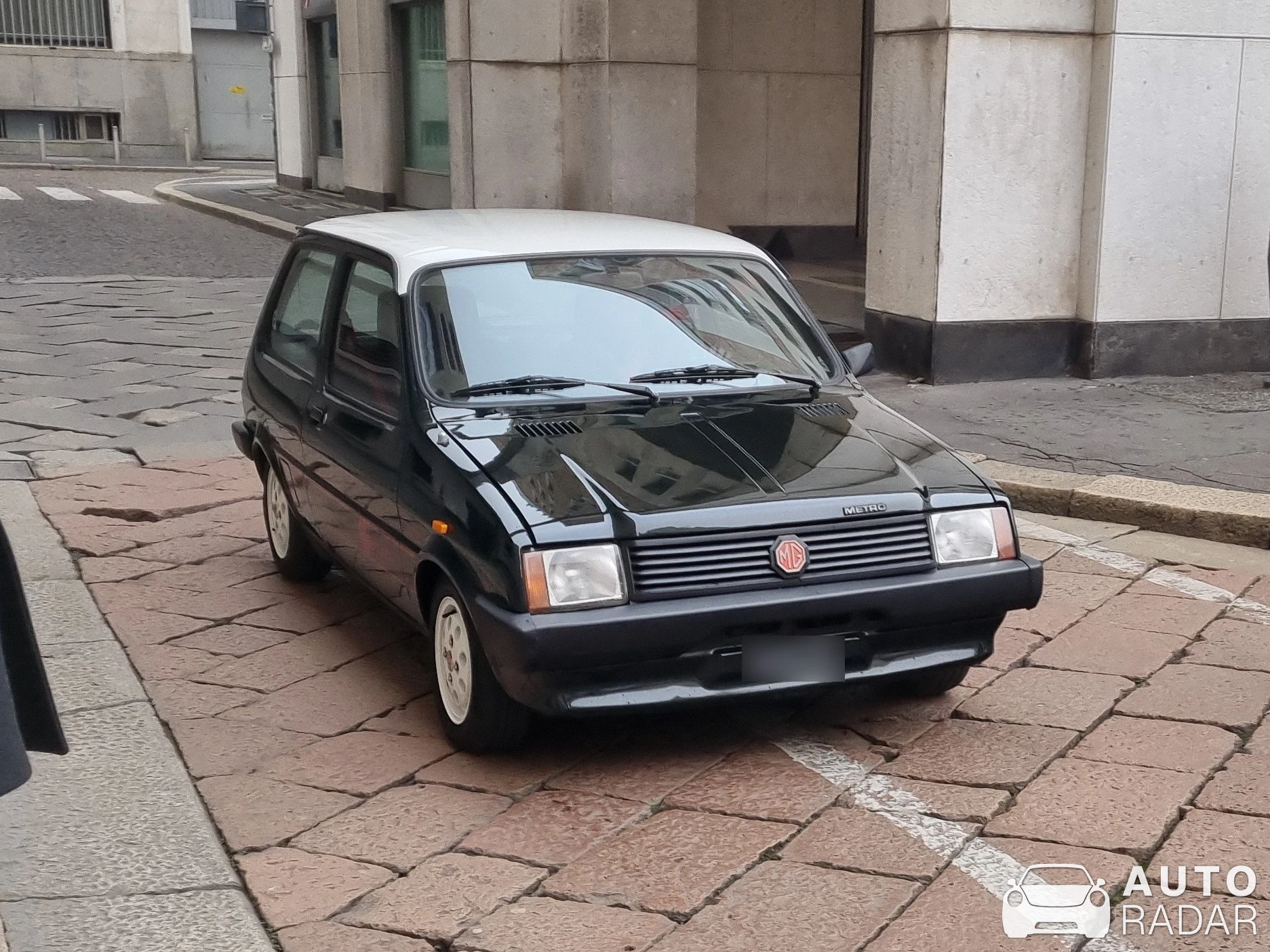 MG Metro Turbo  spotted in Milano, Italy