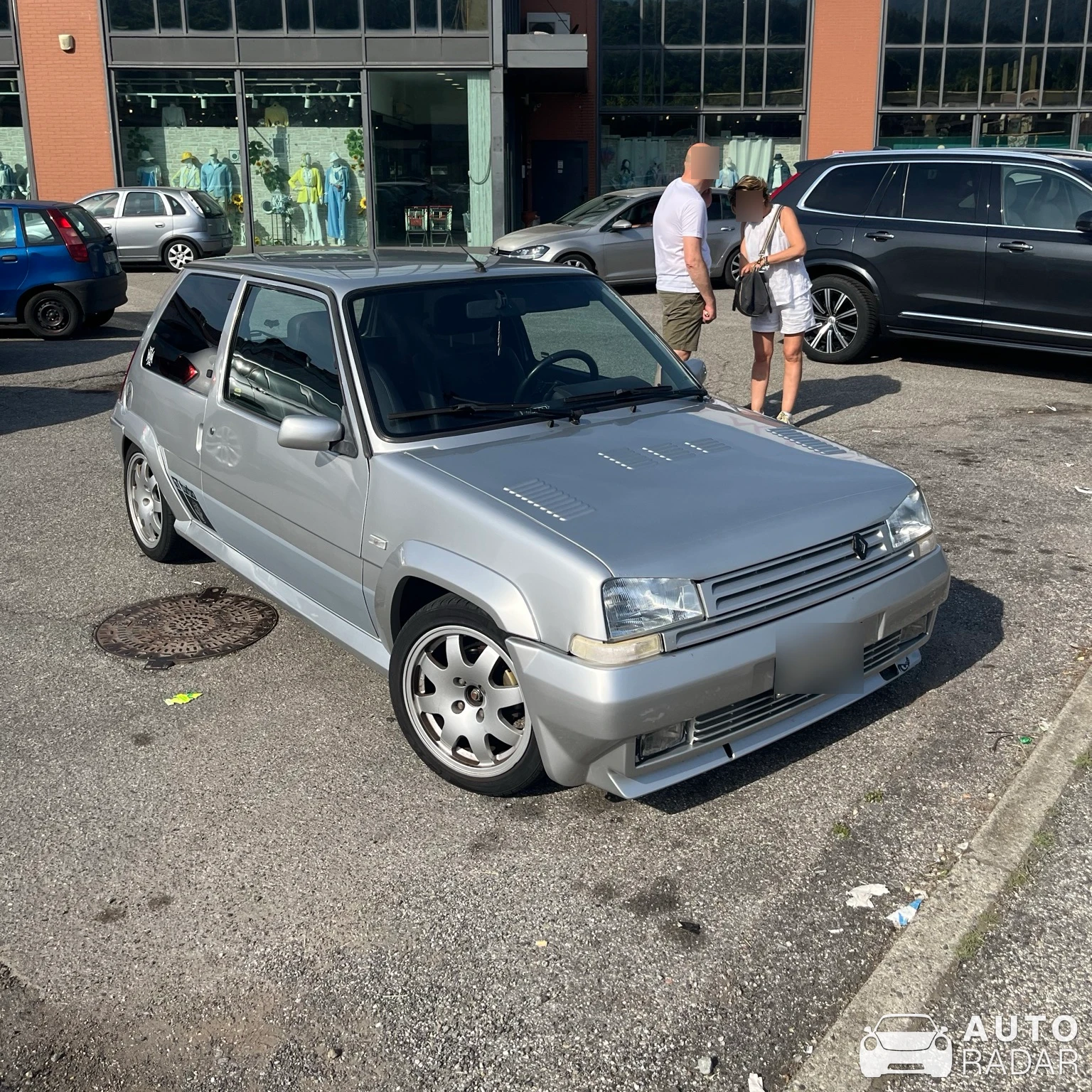 Renault 5 Turbo spotted in Mesenzana