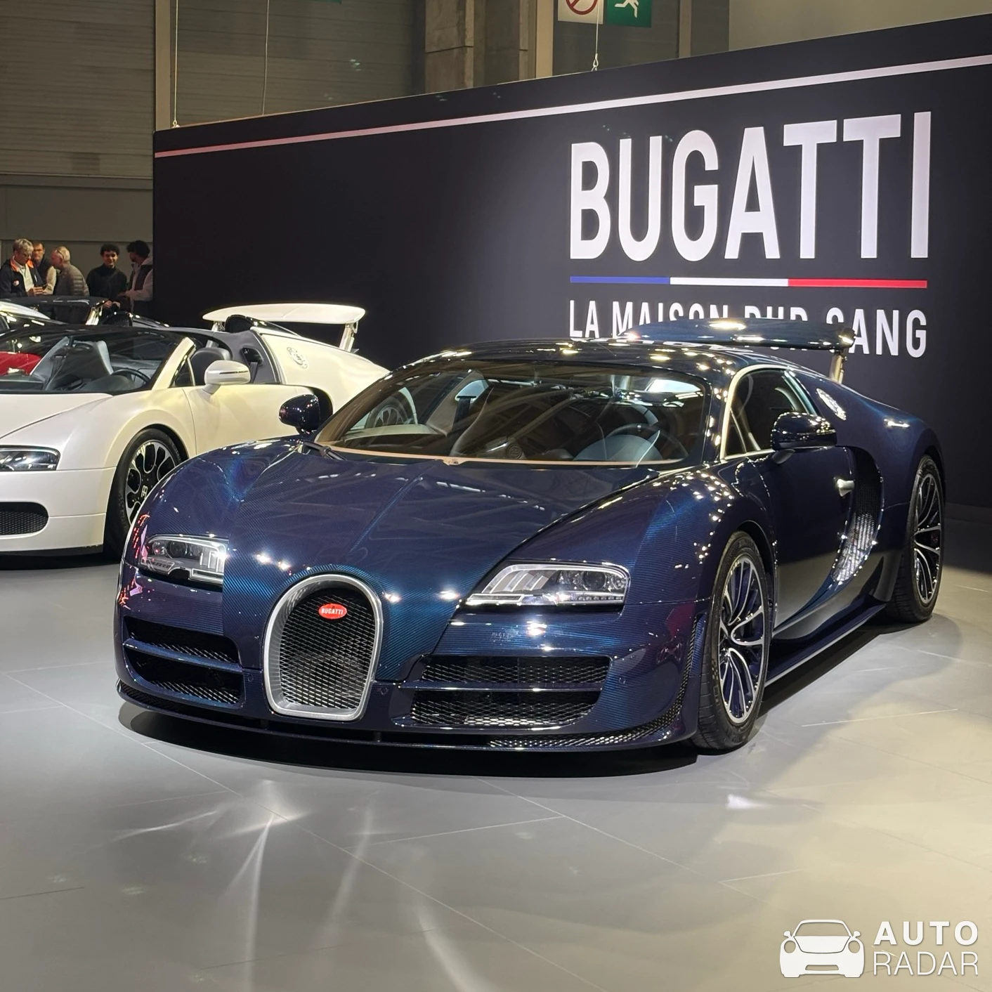Bugatti Veyron 16.4 Super Sport spotted in Paris, France