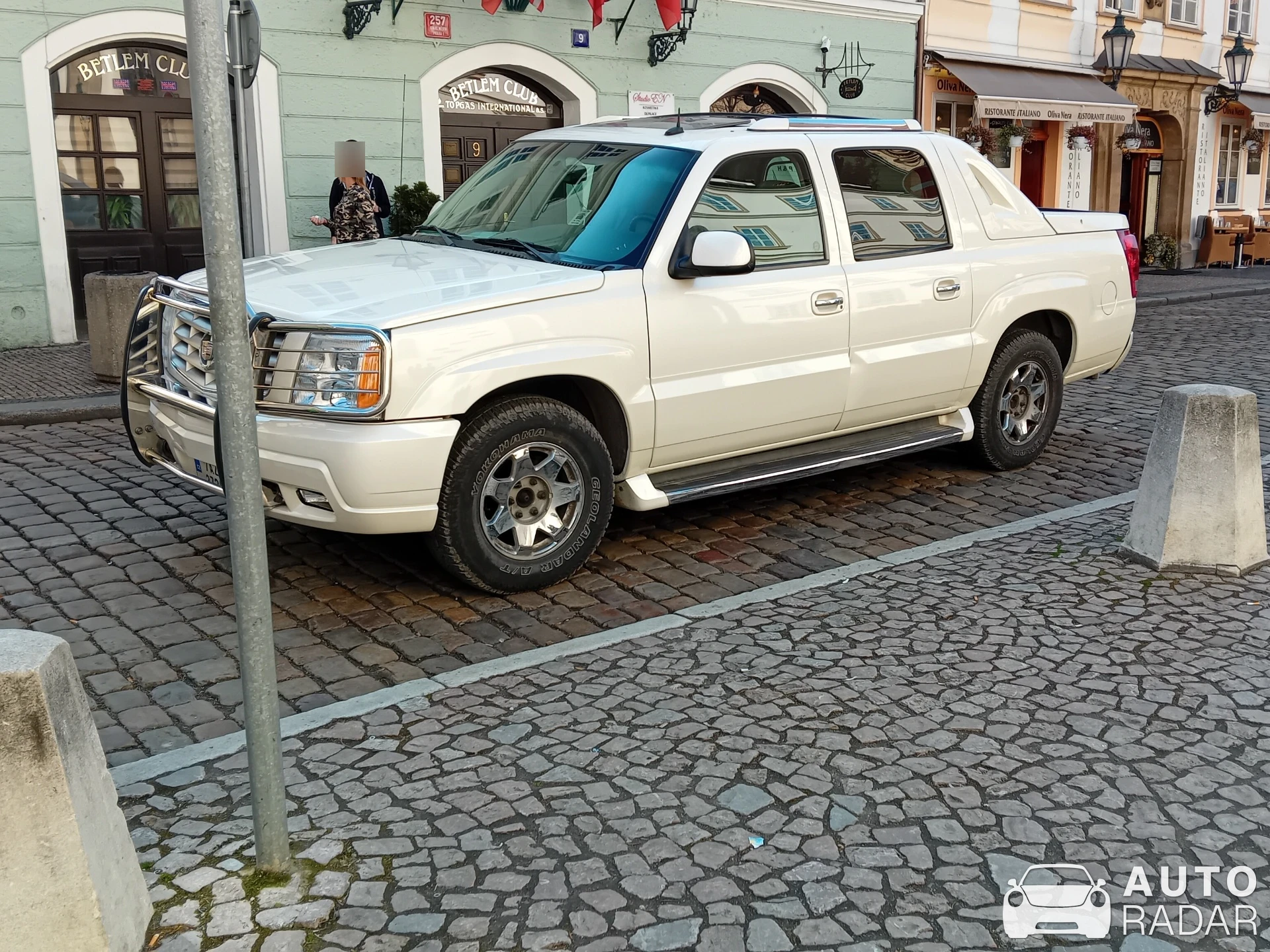 Cadillac Escalade EXT spotted in Praha