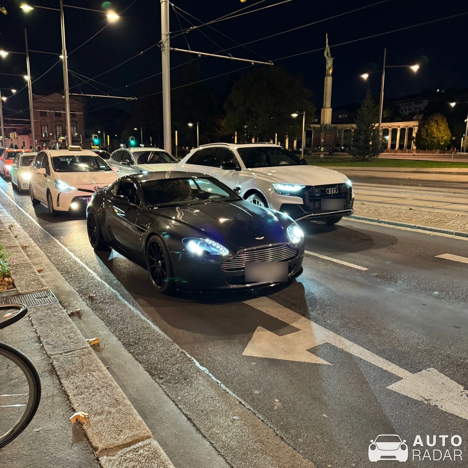 Aston Martin V8 Vantage spotted in Wien, Austria