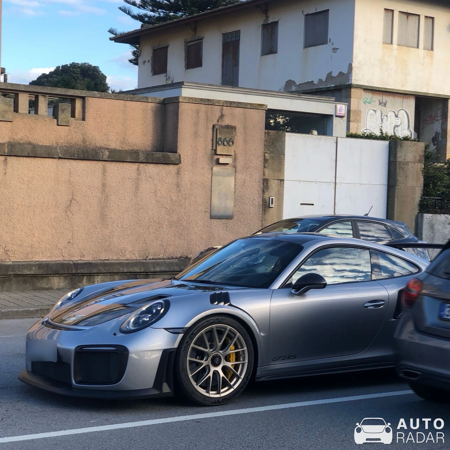 Porsche 991 GT2 RS spotted in Porto, Portugal