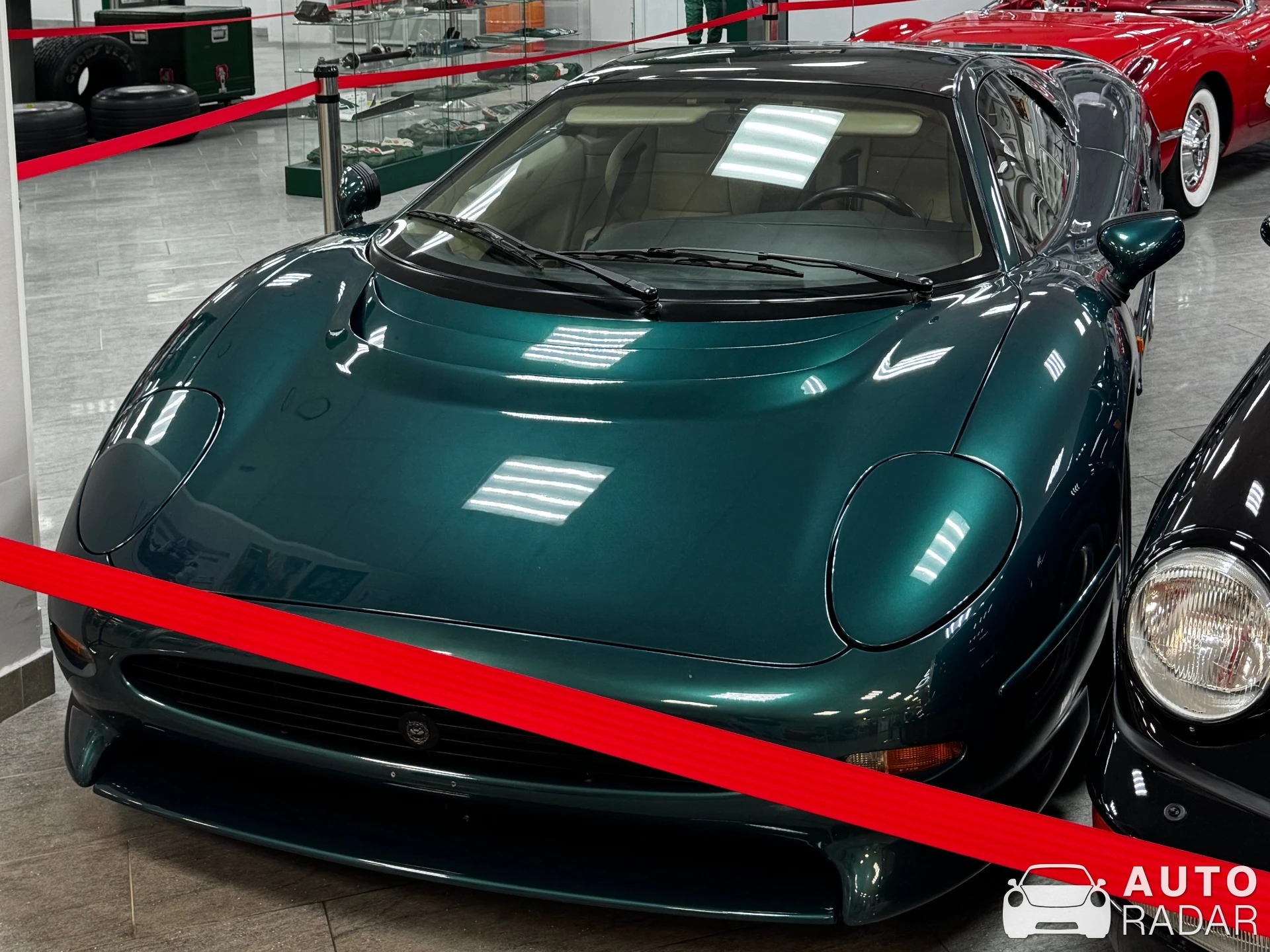 Jaguar XJ220 spotted in Большой Сочи, Россия