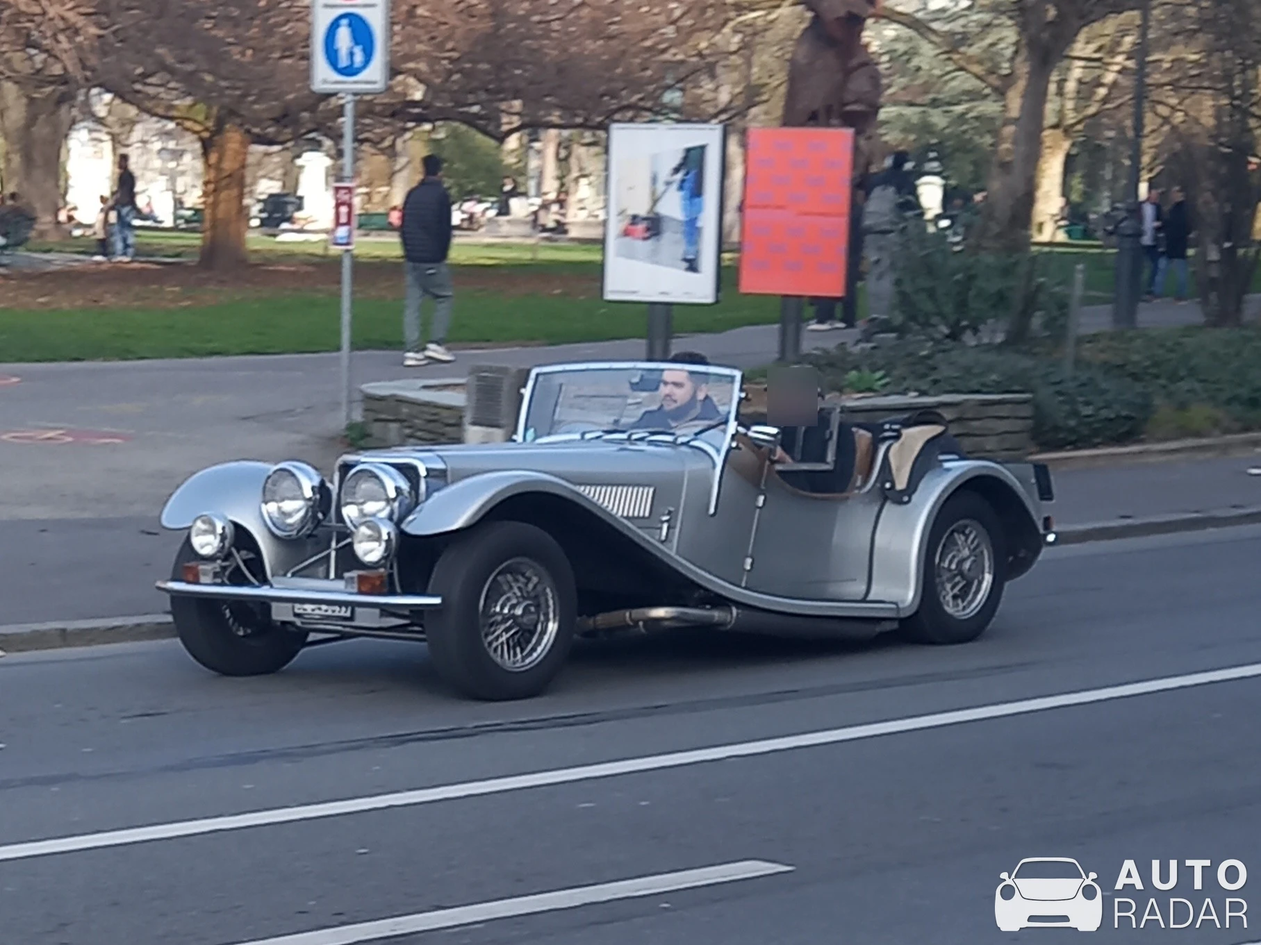 Panther J72 spotted in Genève