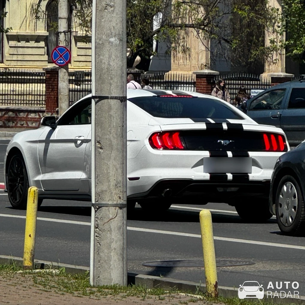 Ford Mustang 2.3 Ecoboost spotted in Buzău