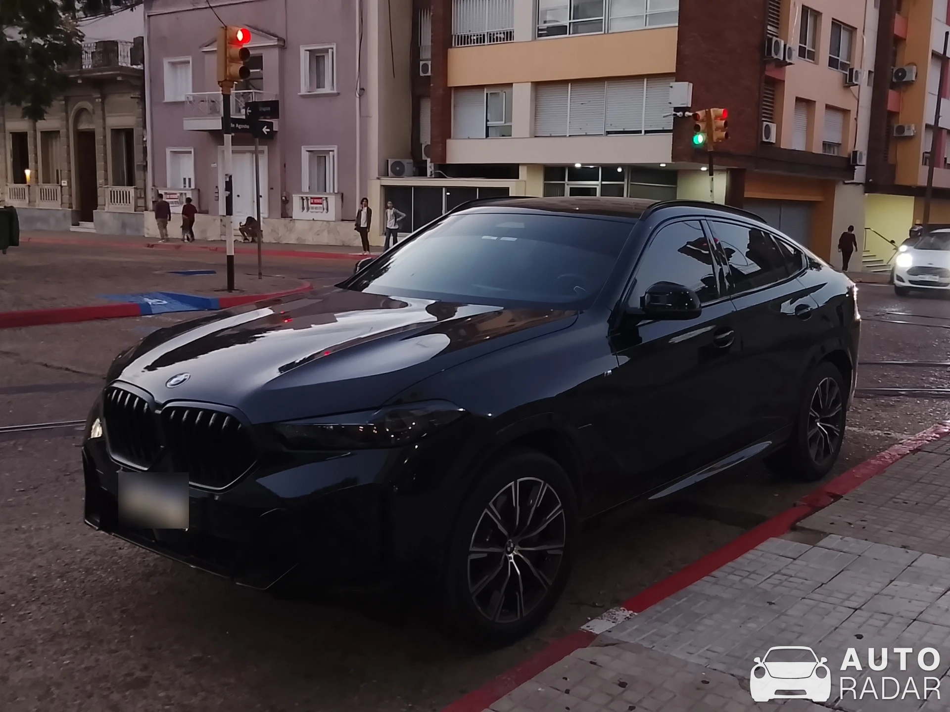 BMW X6 G06 spotted in Salto