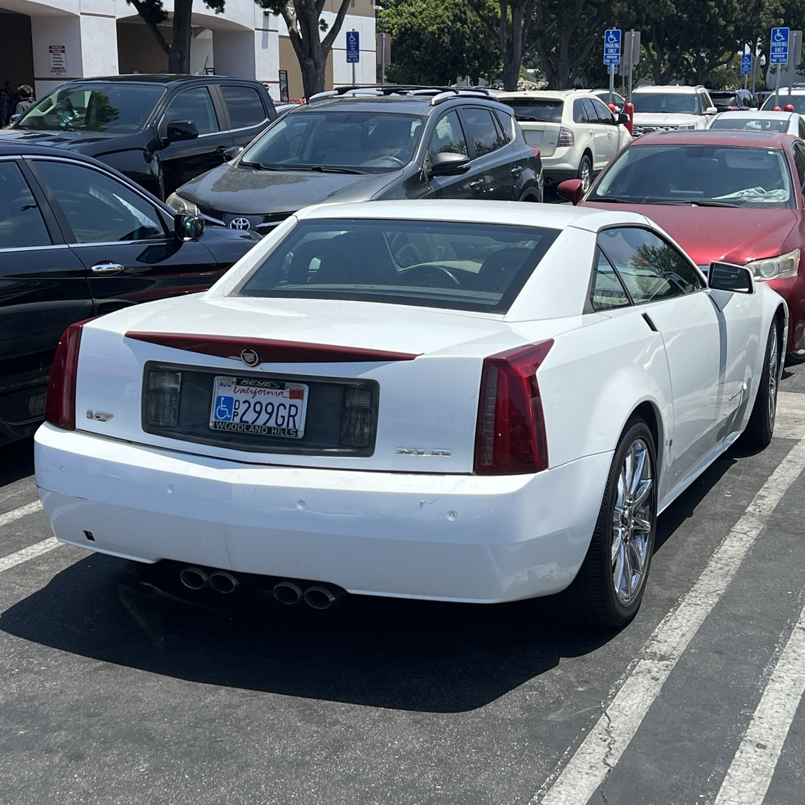Cadillac XLR-V