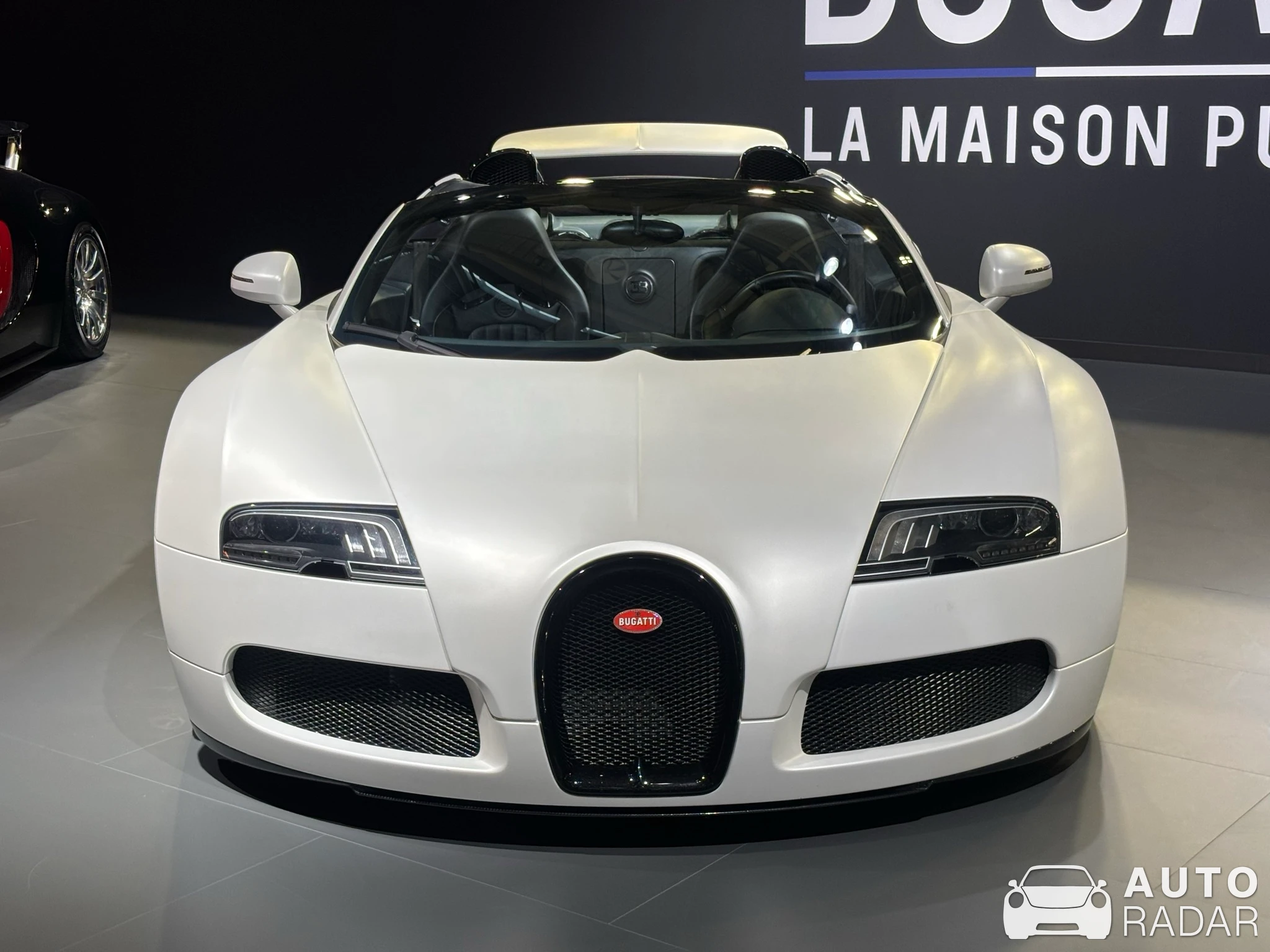 Bugatti Veyron 16.4 Grand Sport spotted in Paris, France