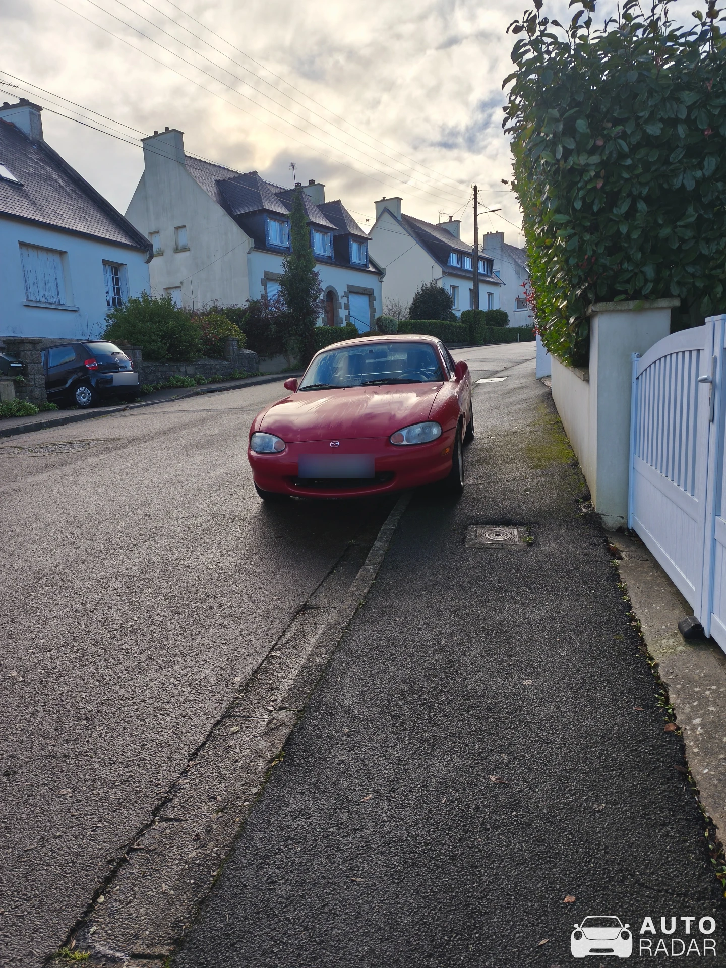 Mazda MX-5 NB spotted in Plourin-lès-Morlaix, France