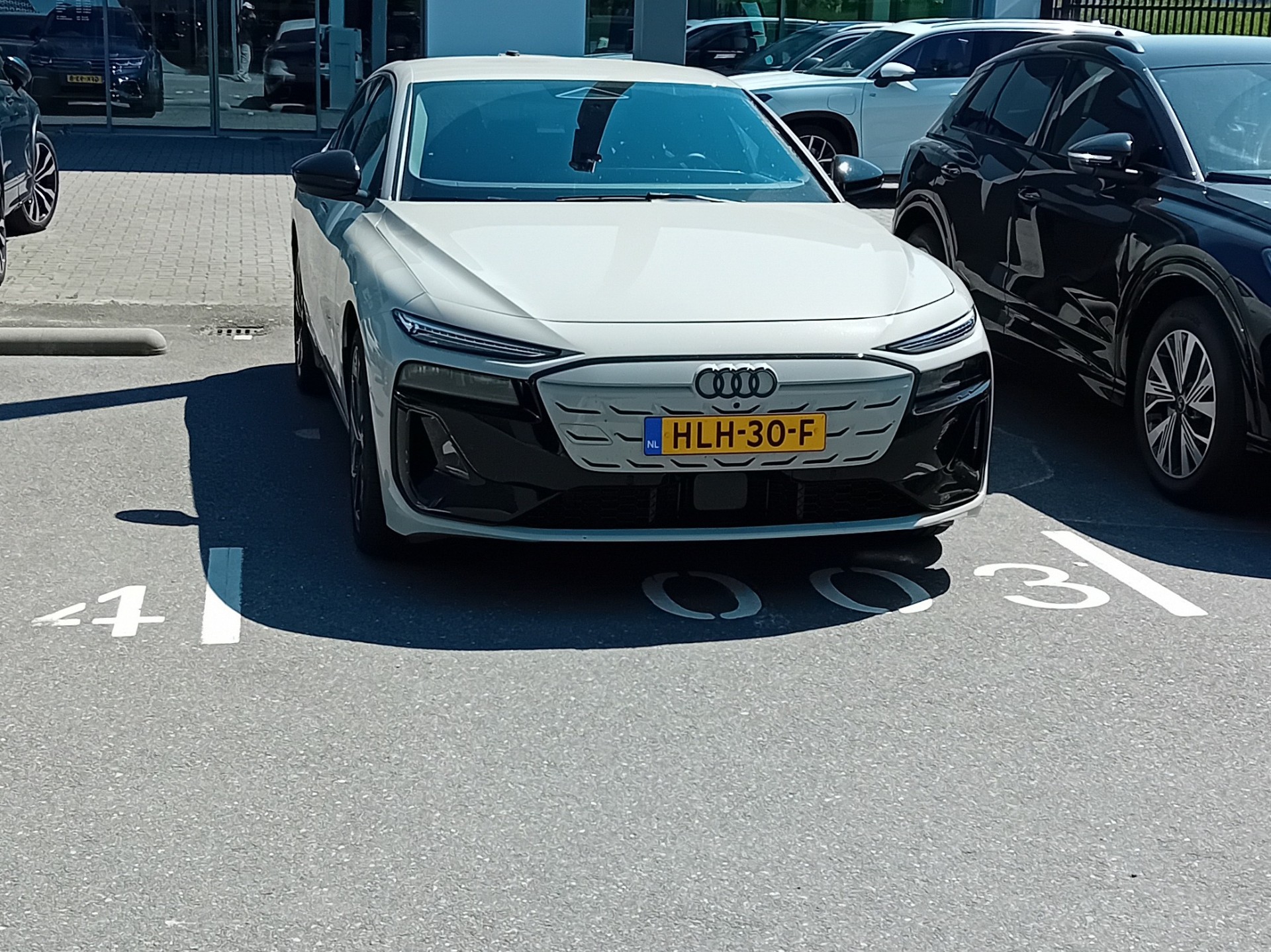 Audi A6 E-Tron