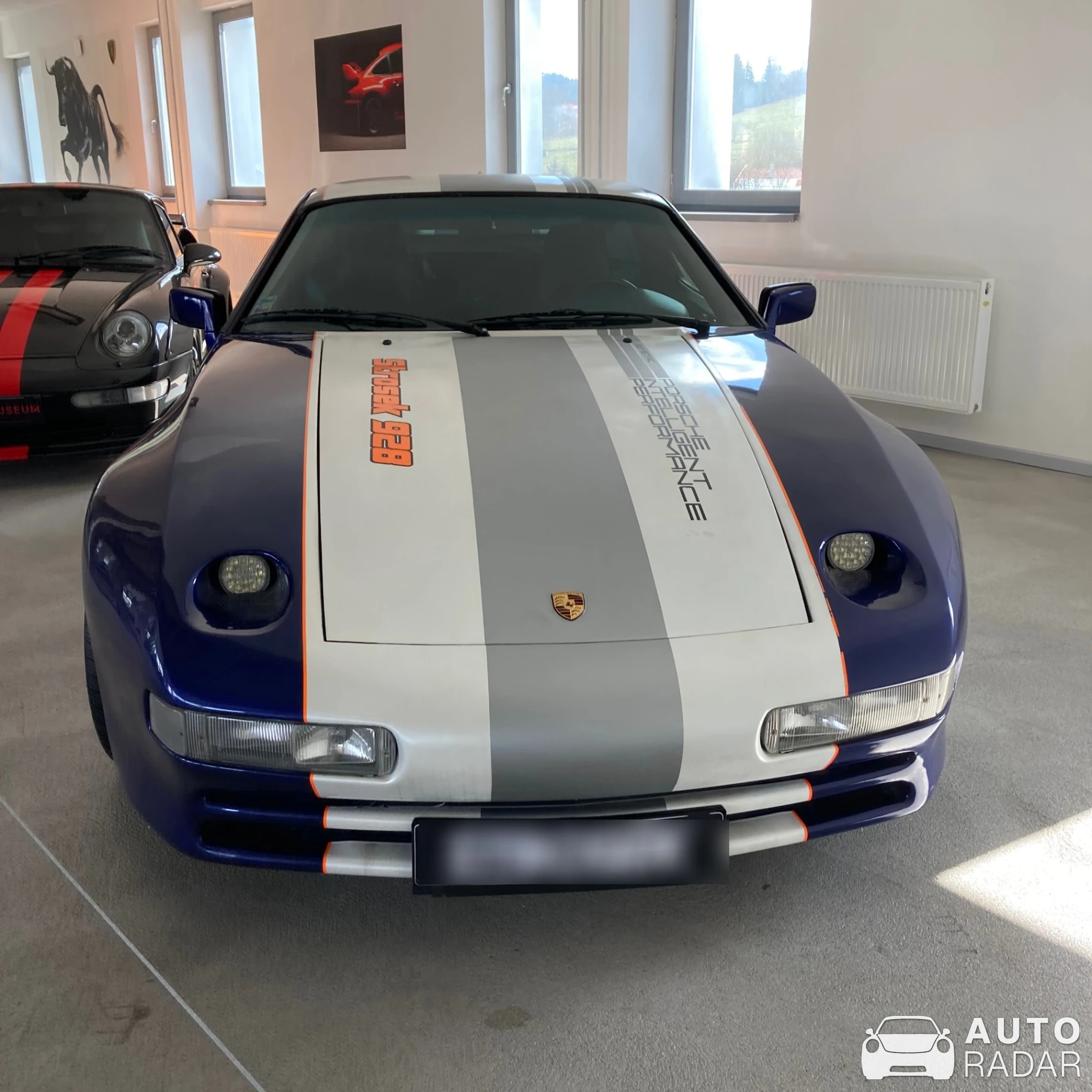 Porsche 928 spotted in Brezno, Slovensko