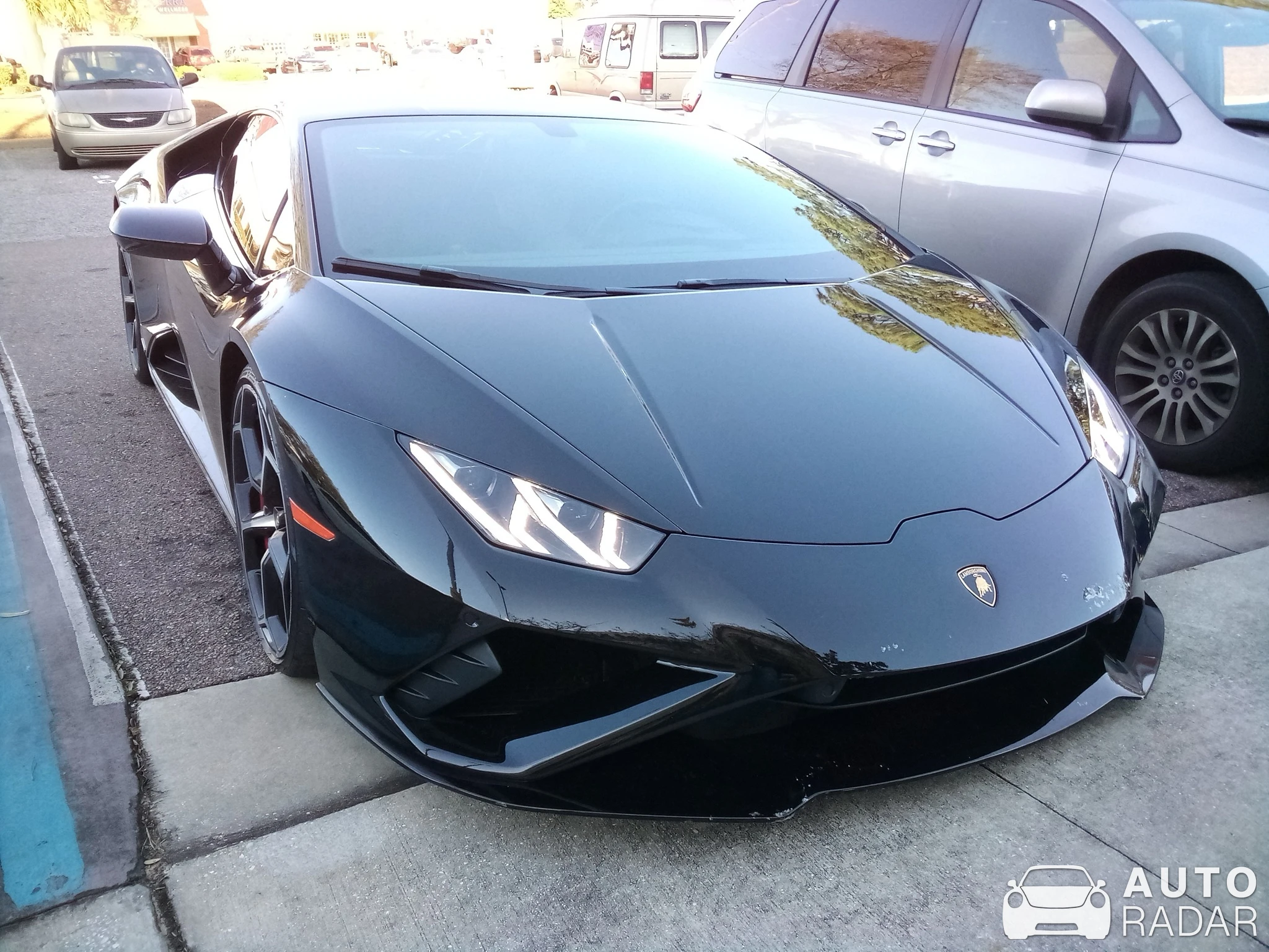 Lamborghini Huracán LP580-2 spotted in Pensacola