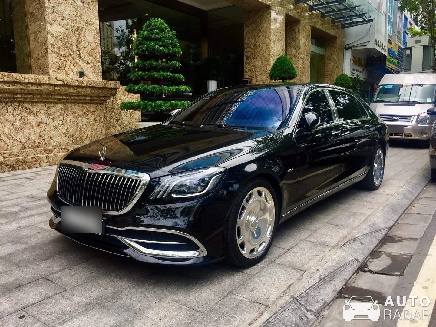 Mercedes-Maybach S 650 spotted in Thành phố Lào Cai