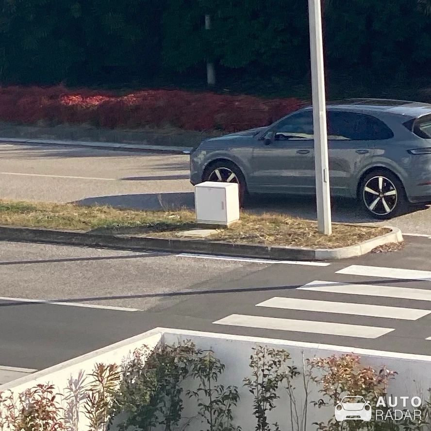 Porsche Cayenne spotted in Città Metropolitana di Venezia, Italia